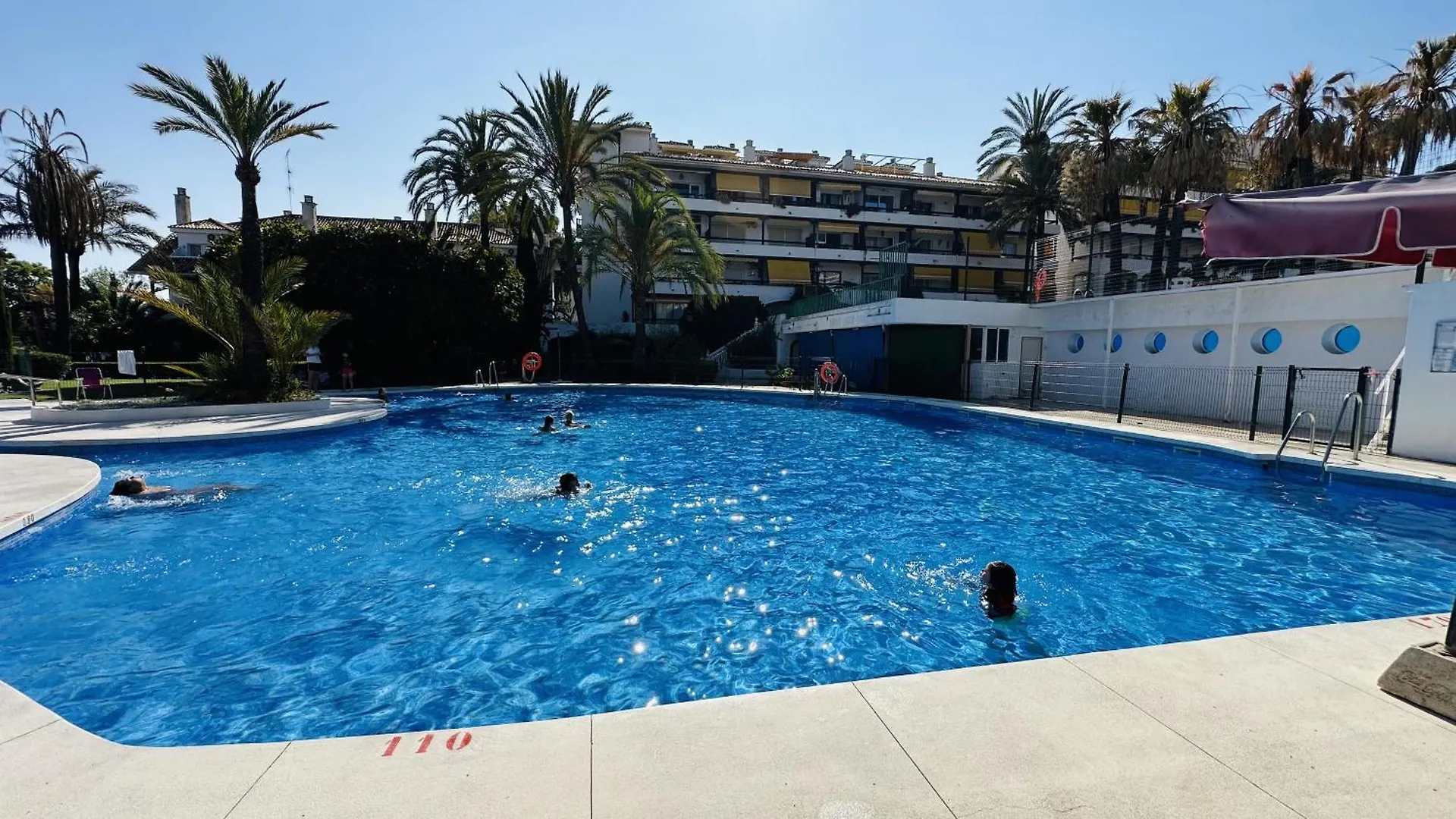 Marbella Studio Golden Mile 0*,
